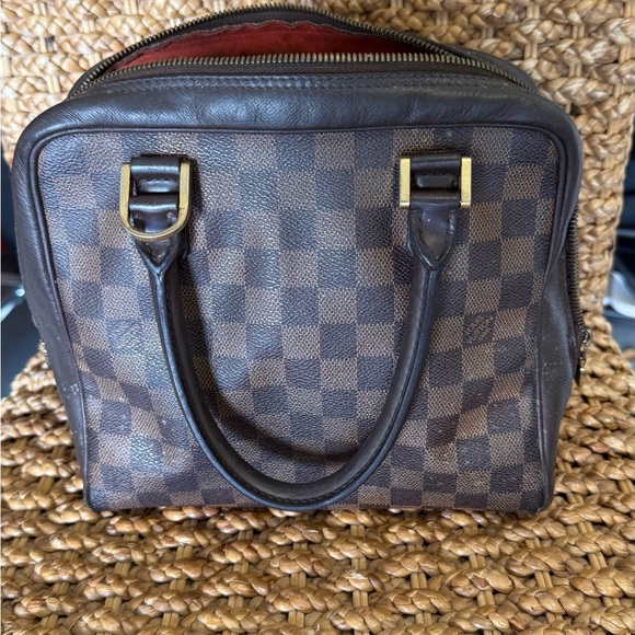 PRICE DROP!
Authentic Louis Vuitton Damier Ebene handbag - pre-loved. - Picture 6 of 8